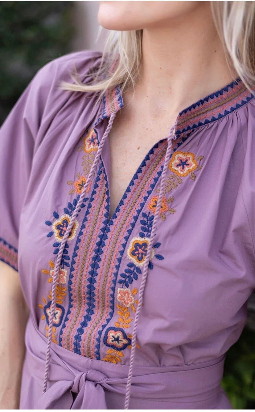Julia Amory Daphne Coatue Dress Midi Size XL Embroidered Floral $289.00 - Picture 2 of 9